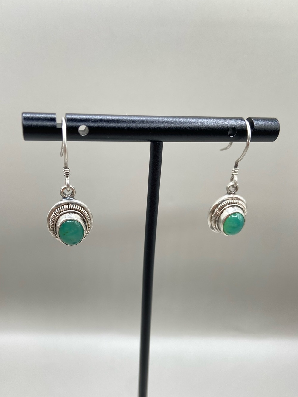 Vintage Oval Sterling Silver Green Onyx Dangle Earrings